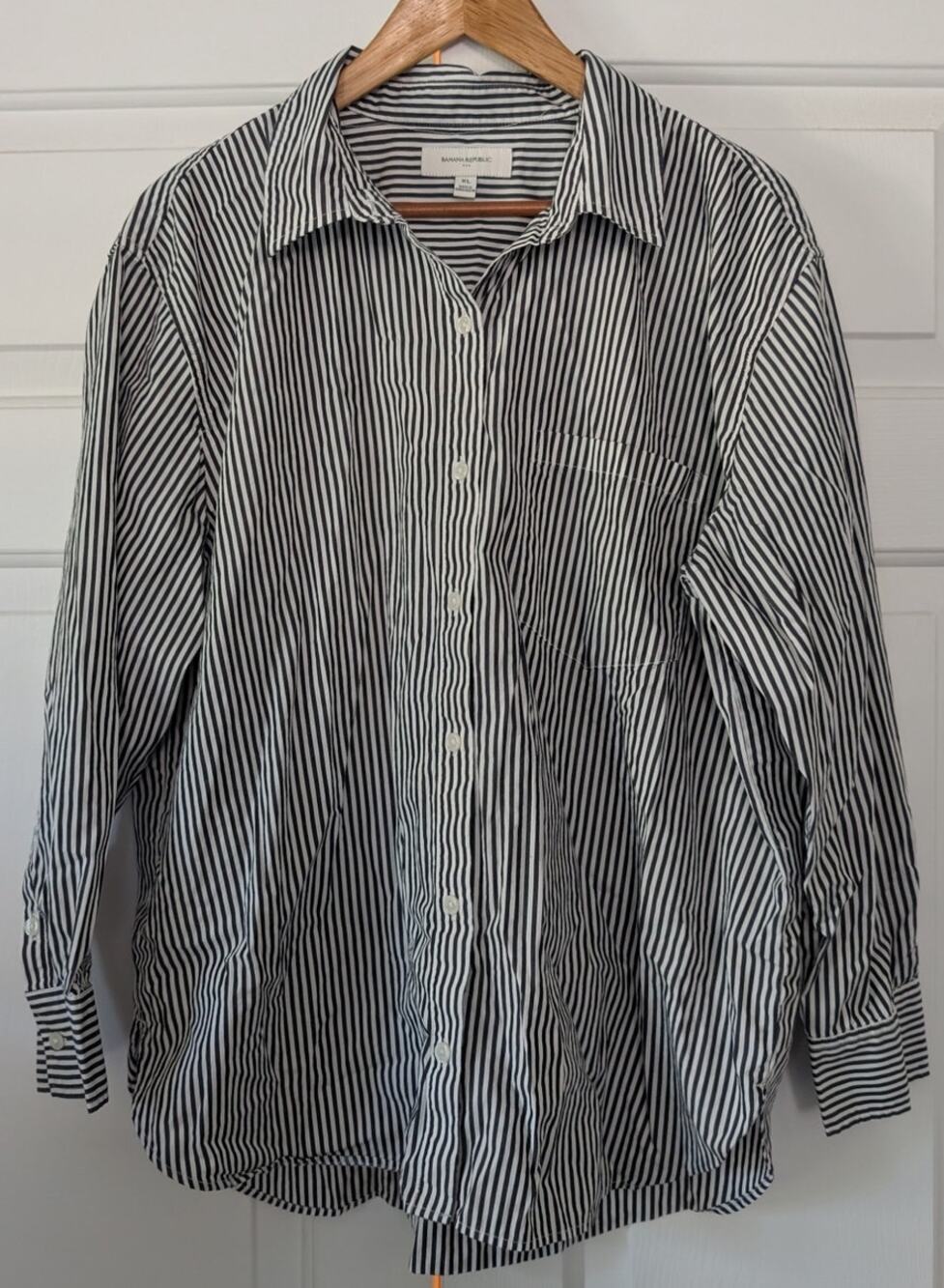 Banana Republic Factory Dark Grey White Striped Perfect Poplin Shirt
